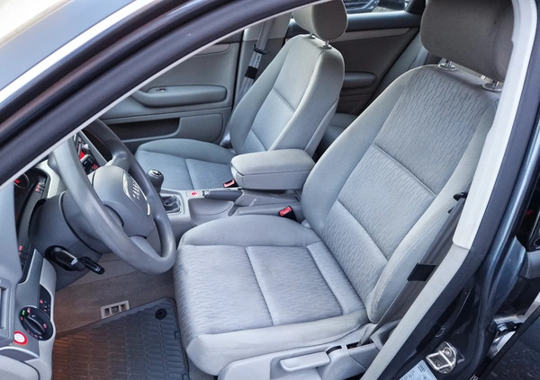 Audi A4 cena 32000 przebieg: 152000, rok produkcji 2006 z Wysoka małe 277